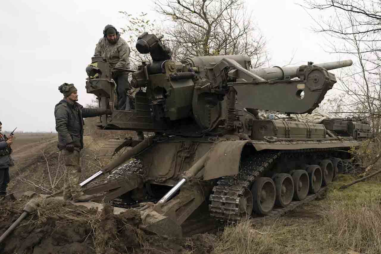 Una posición de artillería ucraniana en las afueras de Jersón, en la guerra de Ucrania / Foto: The Conversation