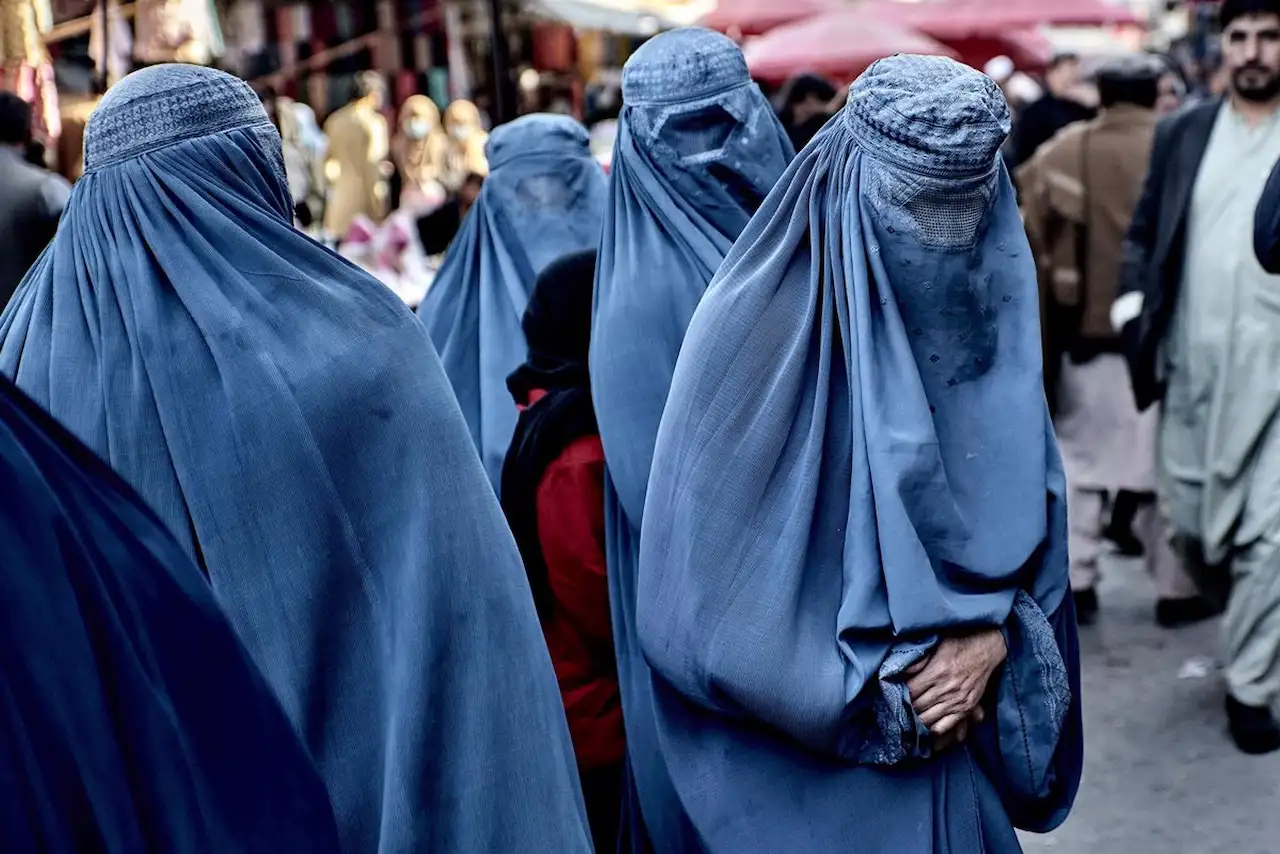 Un grupo de mujeres en Afganistán. El silencio atronador que las prohibe hablar / Foto: EP