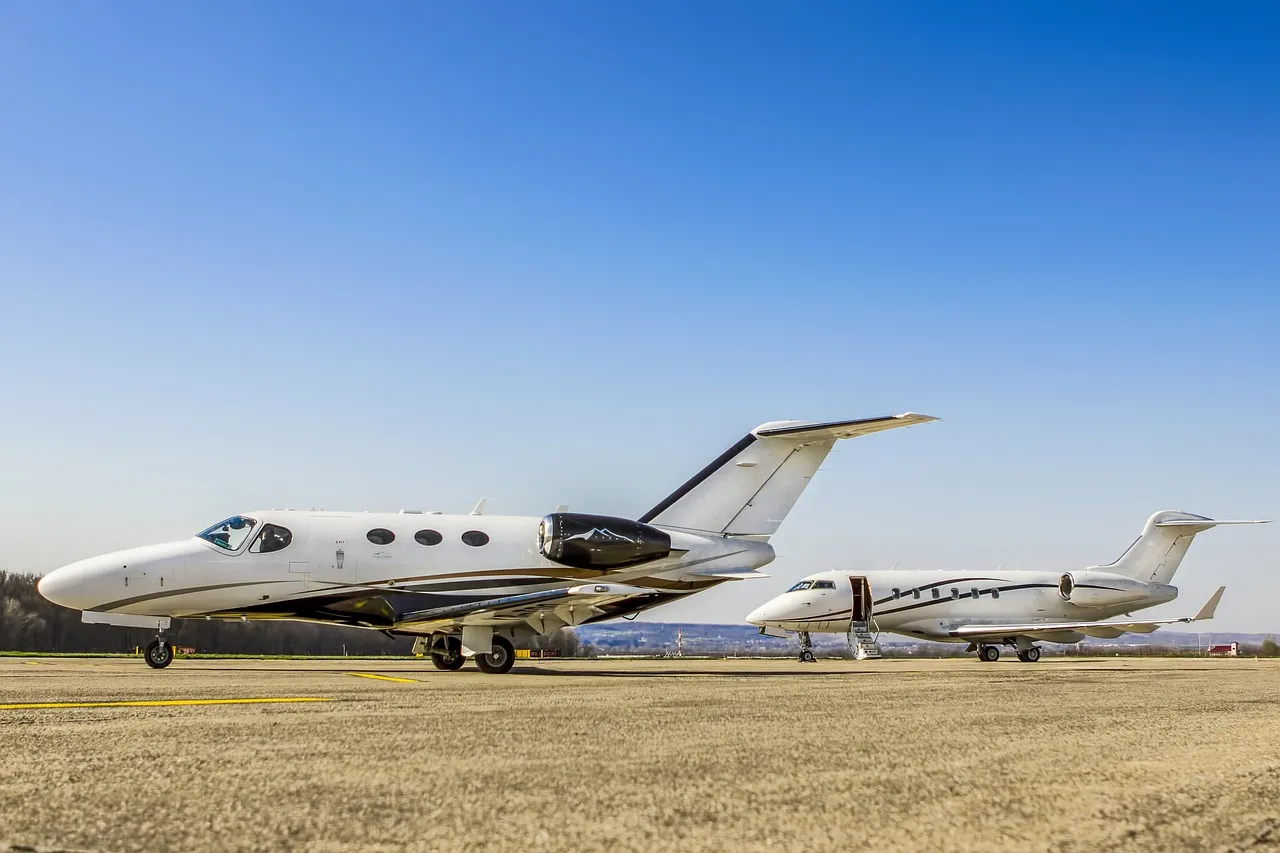 La aviación privada aumentó un 46% sus emisiones de CO2 en cuatro años / Foto: PB