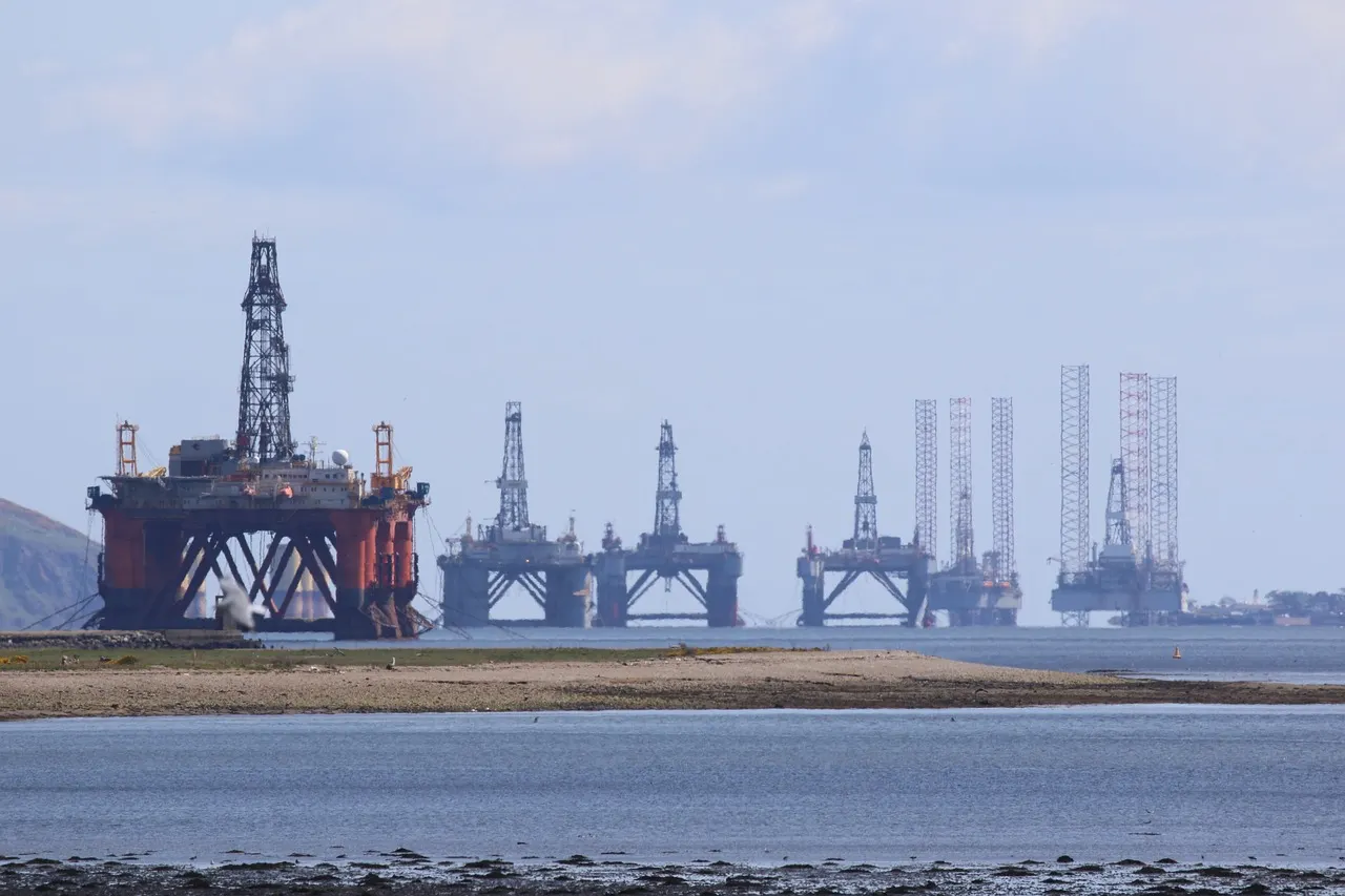 Las principales petroleras pueden financiar por sí solas los daños climáticos / Foto: PB