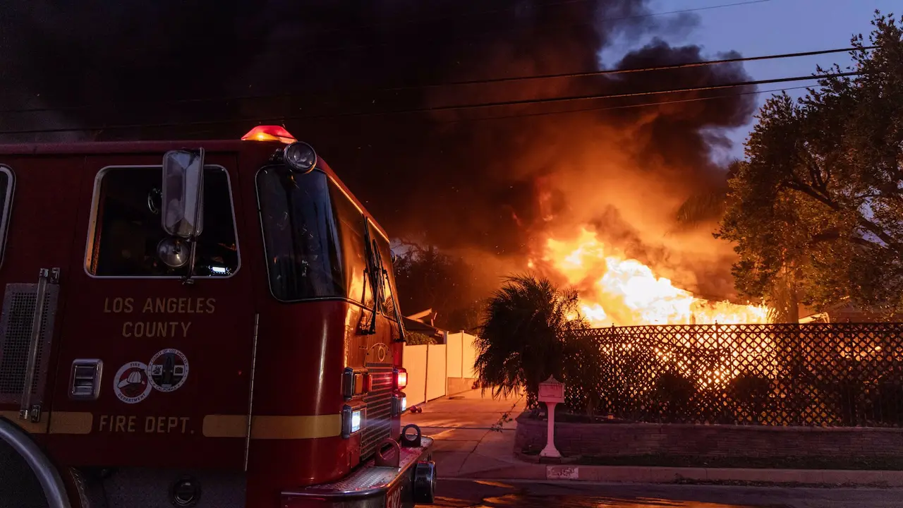 Altadena, EE UU, a 8 de enero de 2025. Incendios en Los Ángeles / Foto: EP