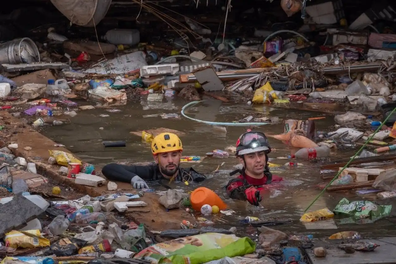 Imagen de la Dana de València. Más de 2,7 millones de personas viven en zonas inundables / Foto: Greenpeace